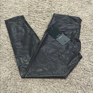 Shiny Black Lululemon Leggings